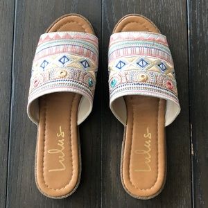 ☀️ Lulu’s embroidered sandals